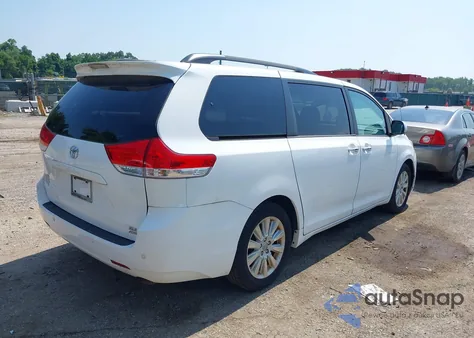 2014 Toyota Sienna Xle 7 Passenger from USA, damaged, VIN 5TDDK3DC3ES079590